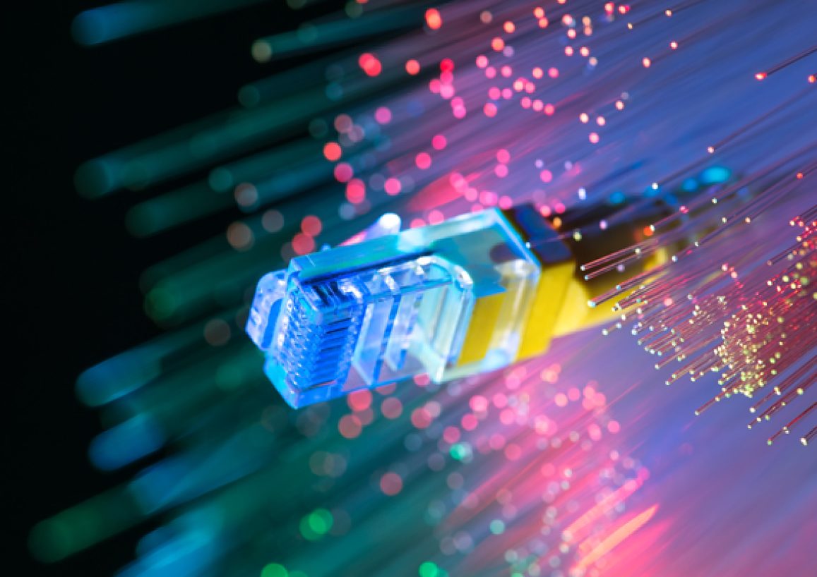 shutterstock_210058714_677x403